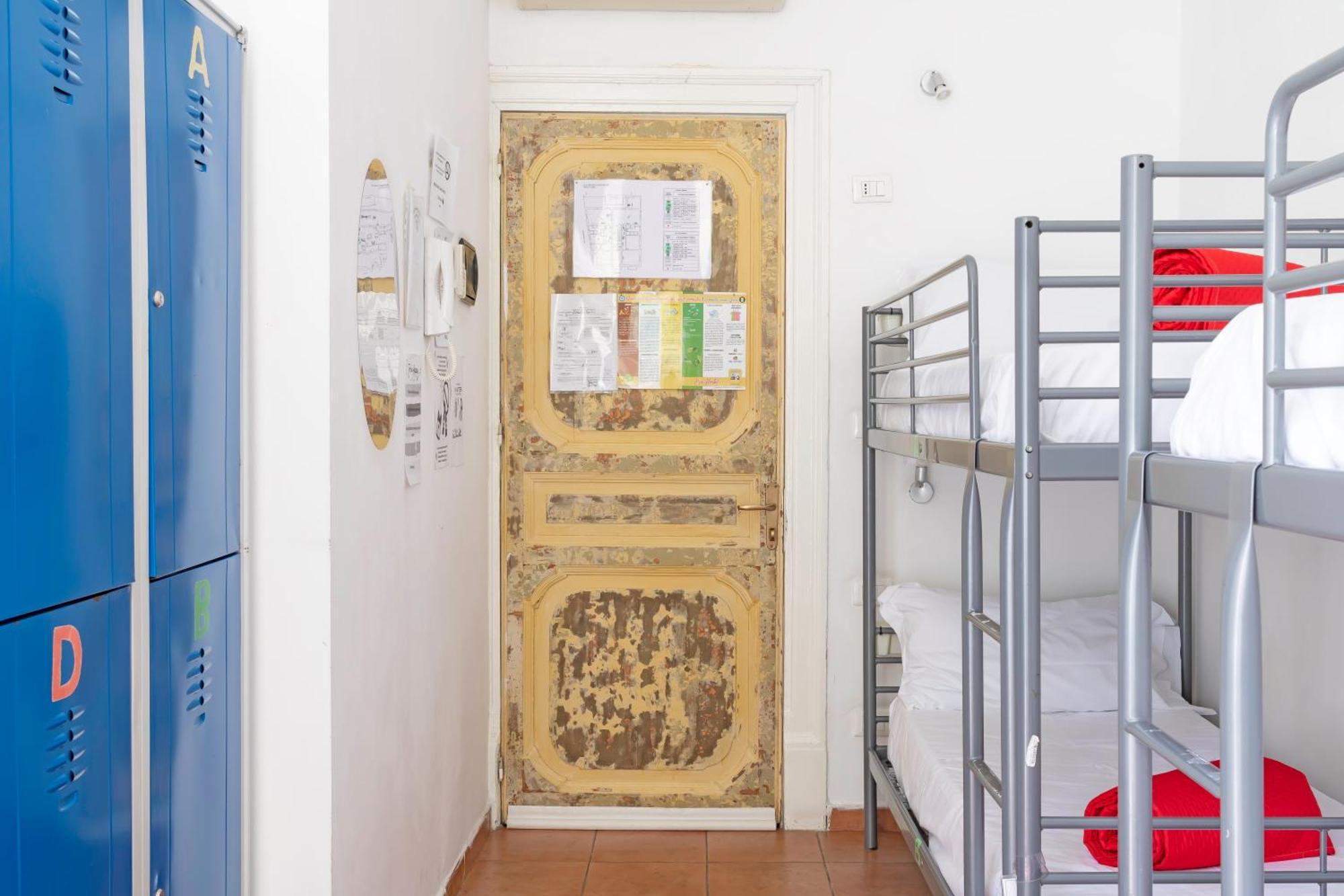 הוסטל פלרמו A Casa Di Amici מראה חיצוני תמונה