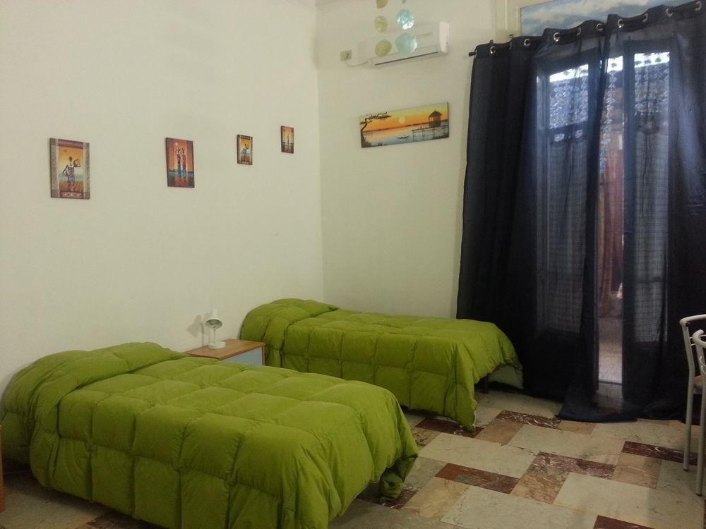 הוסטל פלרמו A Casa Di Amici מראה חיצוני תמונה